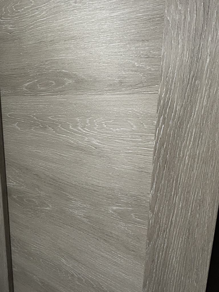 LIN 01 - žilas ąžuolas